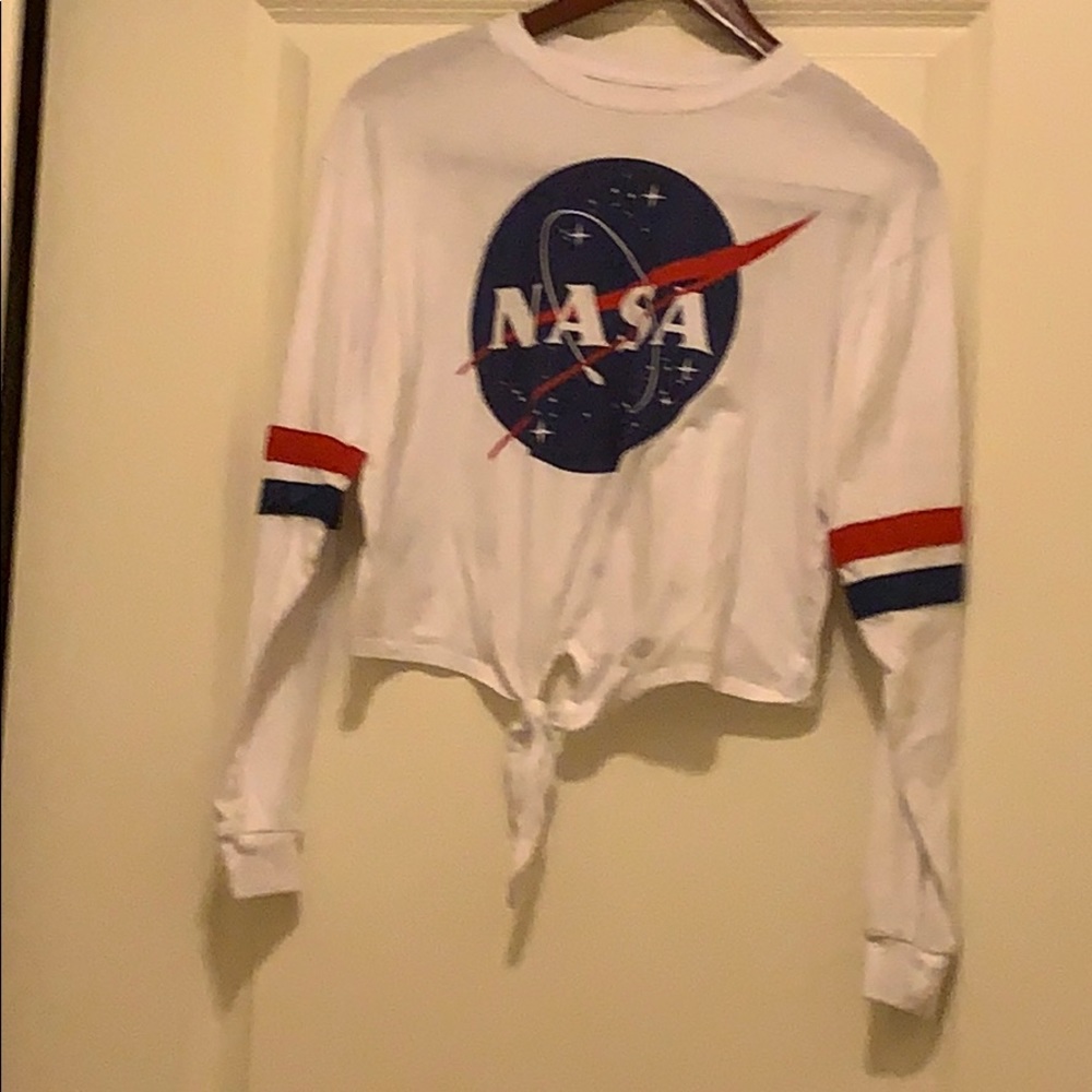 NASA knot tie long sleeve tee